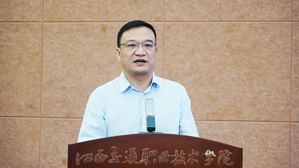 尊龙凯时董事长戴毅